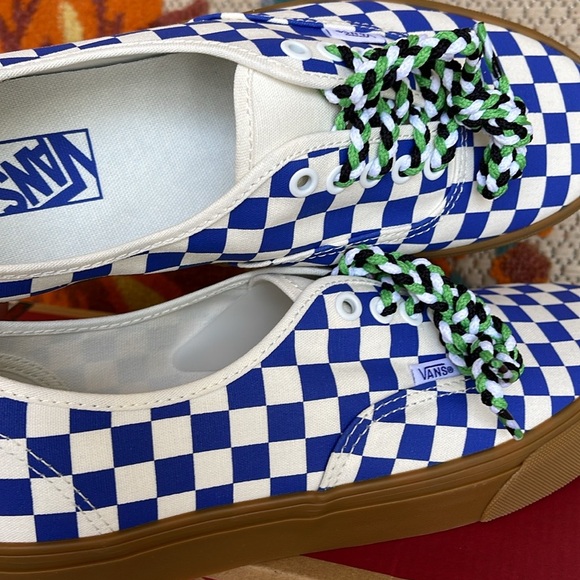 Vans WMNS Authentic
Checkerboard Blue/White
VN0009PVY6Z
Sneakers - Picture 16 of 16